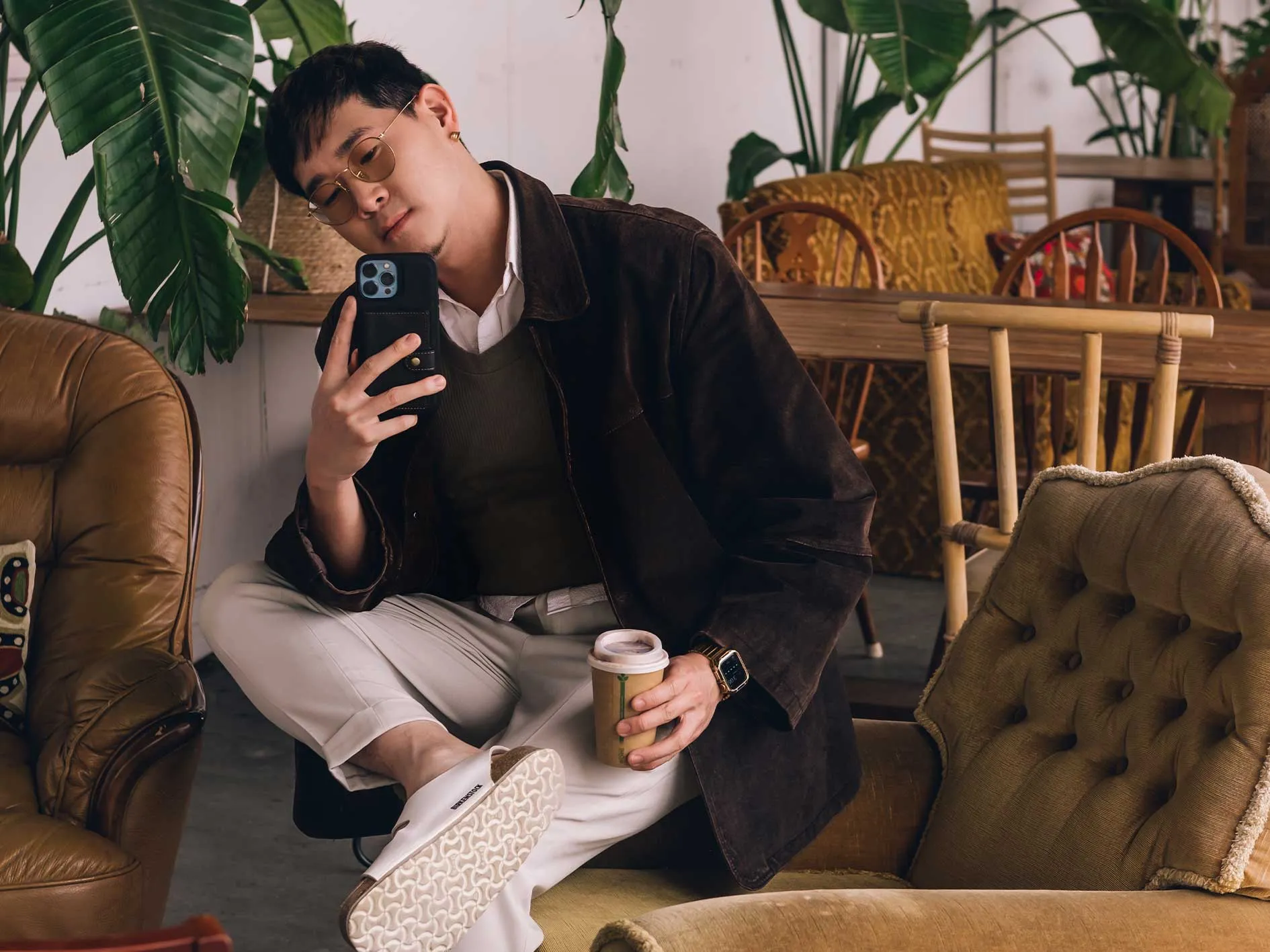 How to create daily TikTok vlogs that grow your audience