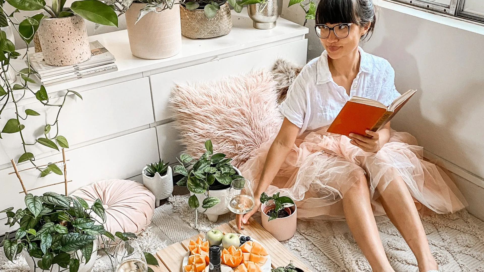 Influencer marketing for FMCG and CPG brands: the complete guide