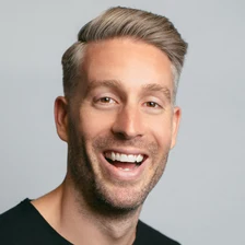 Aaron Brooks, Co-founder and Chief Executive Officer at Vamp